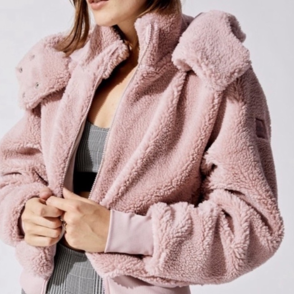 Alo Yoga Foxy Sherpa Jacket Blush